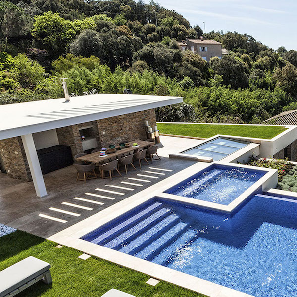 Villa Colibri contact us